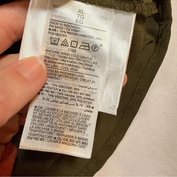 Old Navy Boyfriend Utility Safari Button Up Top Oversized Casual Long Sleeve EUC - Picture 8 of 9